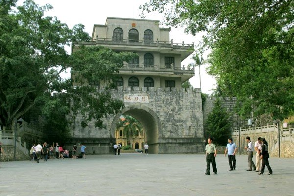 Qua Quảng Đông du lịch và mua hàng Qua Quảng Đông du lịch và mua hàng