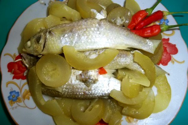 Cá đối kho dưa Cá đối kho dưa