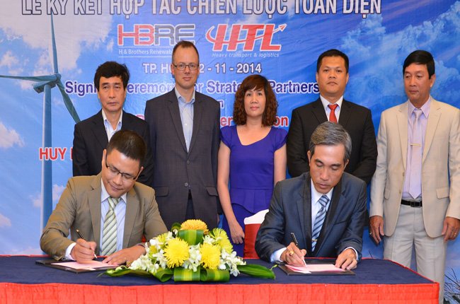 HBRE và HTL hợp tác phát triển điện gió