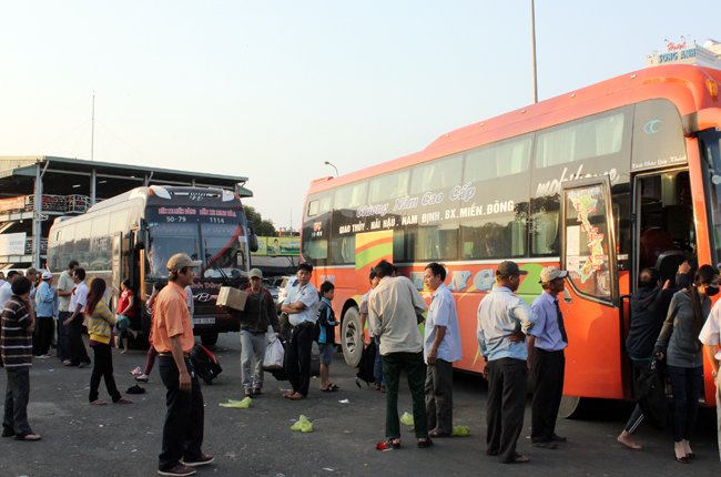 TPHCM: Lượng người về đông nhưng không tắc đường