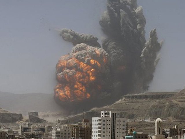 Ả-rập Saudi ngừng ném bom tại Yemen, giá dầu giảm