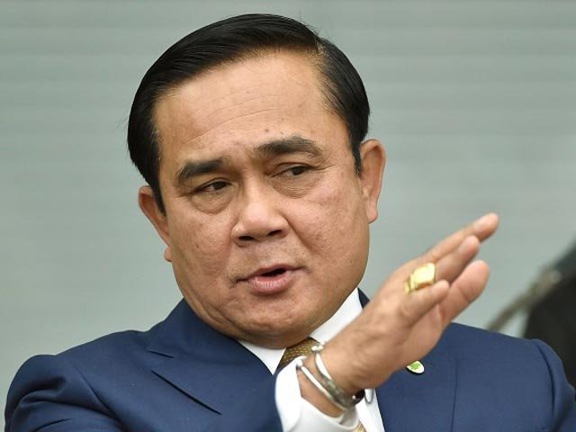 Thái Lan hoãn tổng tuyển cử, hủy hộ chiếu của cựu TT Thaksin