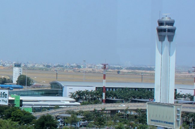 Sân bay Tân Sơn Nhất mất liên lạc không lưu