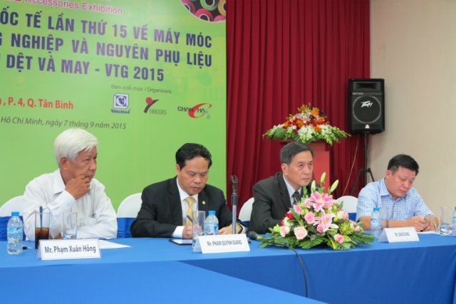 Ngành dệt may cần máy móc, công nghệ mới