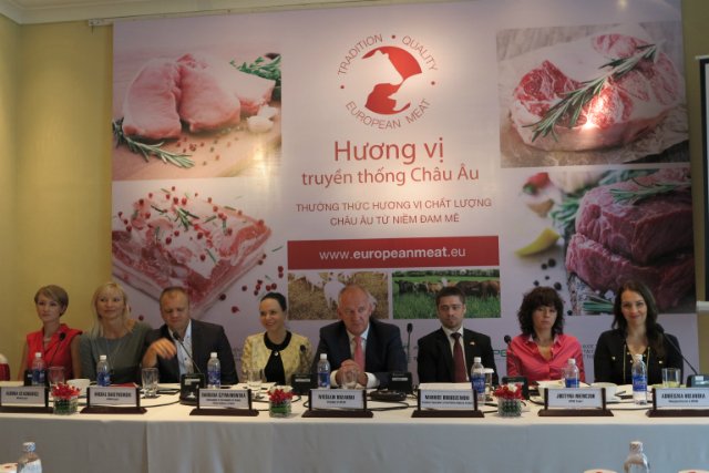 Ba Lan đẩy mạnh xuất khẩu thịt heo, bò vào Việt Nam