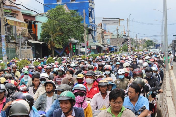 Báo cáo 2035: VN bị thách thức về kinh tế, dồn ép về xã hội