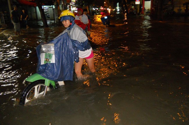 TPHCM sắp có đợt triều cường cao gây ngập nhiều đường phố