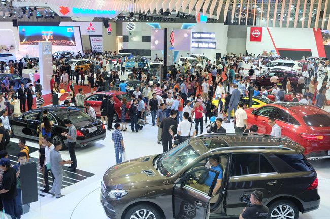 Gần 2.500 ô tô được bán tại Vietnam Motor Show