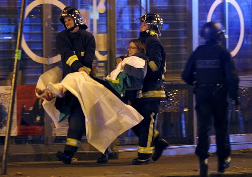 Paris bị khủng bố, hàng trăm người chết