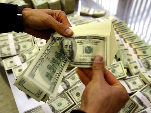 Đô la Mỹ tiếp tục giảm giá, yen và nhân dân tệ tăng cao