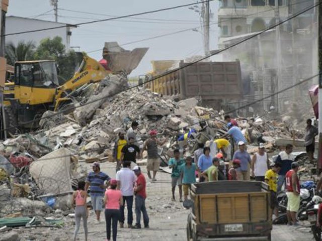 Động đất Ecuador: 413 người thiệt mạng, tổn thất hàng tỉ đô la
