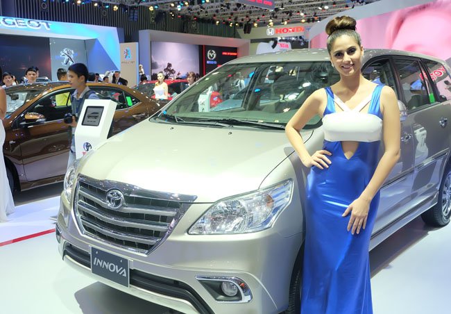 Toyota Việt Nam triệu hồi xe Innova vì lỗi ở cửa sau
