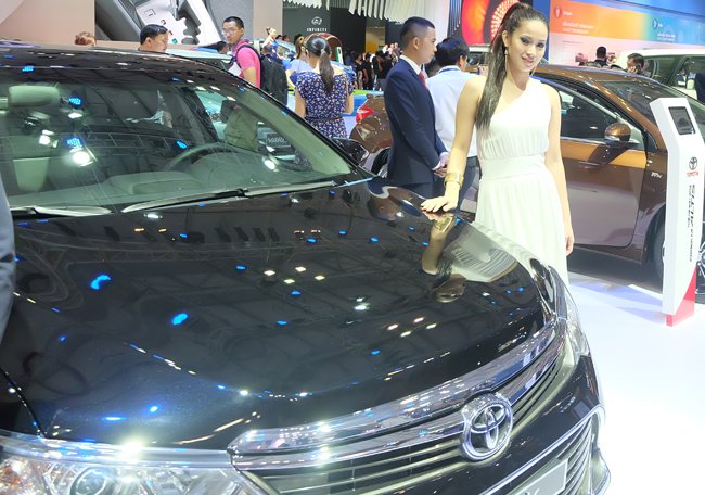 Toyota Việt Nam triệu hồi hơn 2.400 xe Camry