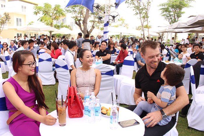 Melosa Garden dành nhiều quà tặng cho khách hàng trong Tháng tri ân