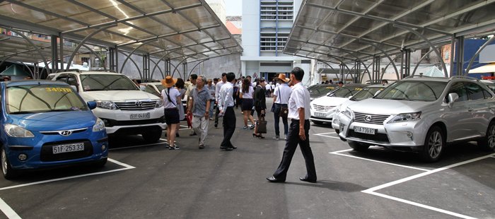 “Chợ xe kiểu Mỹ” ở Sài Gòn