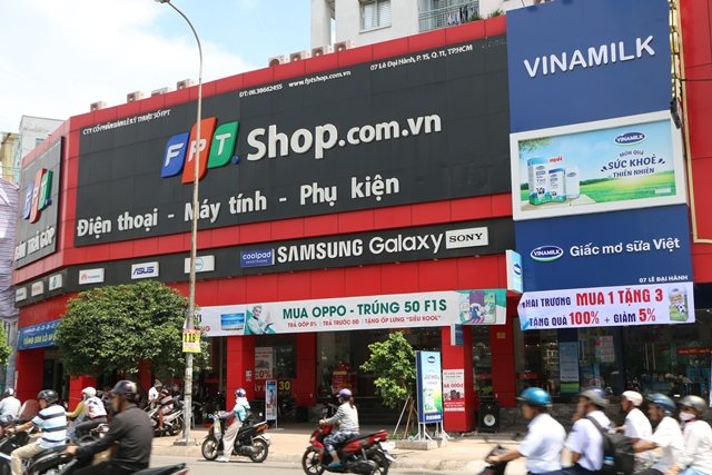 Nhà bán lẻ FPT mở chuỗi bán sữa Vinamilk