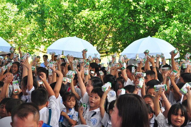 Người nông thôn tăng chi cho sữa và hóa phẩm