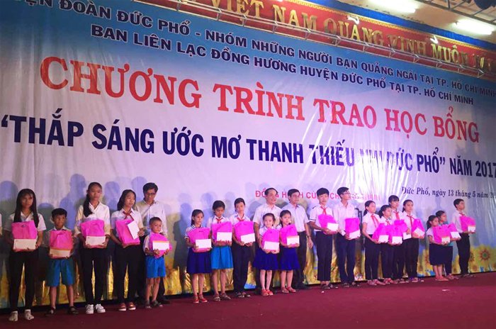 STF trao học bổng cho học sinh Quảng Ngãi