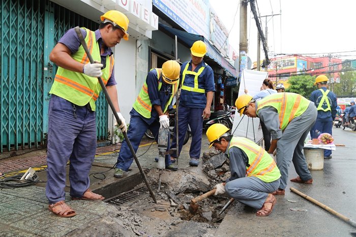 TPHCM lắp đặt hệ thống nắp cống ngăn mùi hôi 