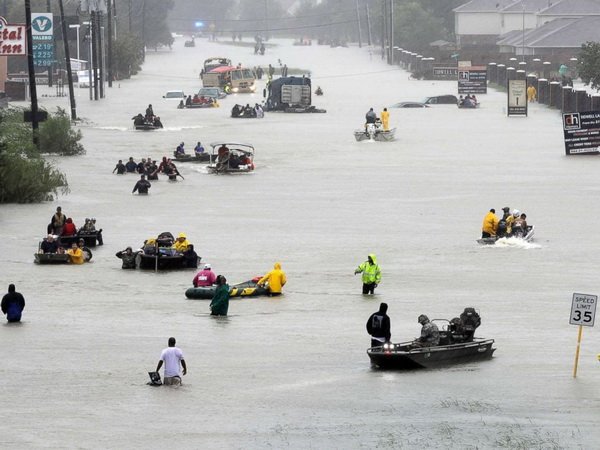 Mỹ: Siêu bão Harvey có thể gây thiệt hại kinh tế 40 tỉ đô la