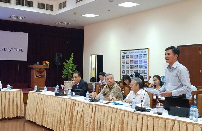 Tranh luận về đề xuất đánh thuế chuyển nhượng