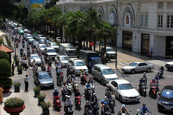 Chuyên gia: Đa phần chưa đồng tình thu phí ô tô vào trung tâm