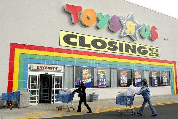 Hãng đồ chơi Toys ‘R’ Us sẽ đóng cửa tất cả các cửa hàng ở Mỹ