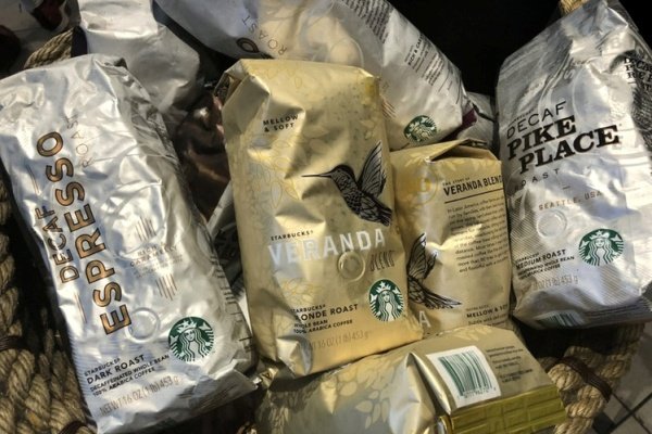 Nestlé chi hơn 7 tỉ đô la để được bán cà phê của Starbucks