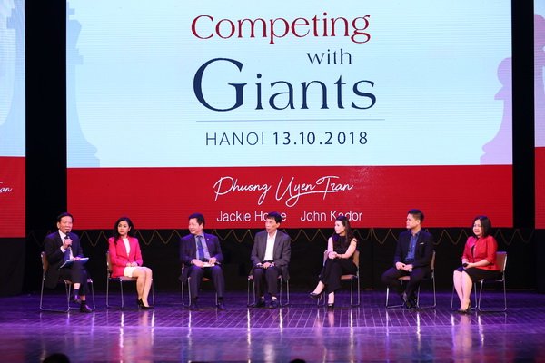 Competing With Giants, cuốn sách kinh tế đầu tiên của Việt Nam do Forbes xuất bản