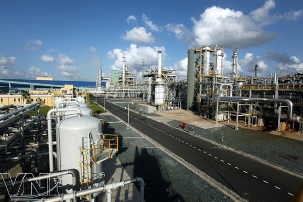 Ngân sách: Thu ít đi, vay nợ nhiều hơn