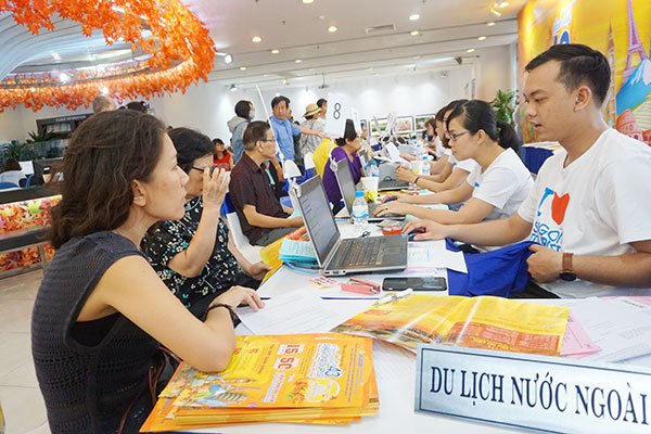 Gần 50 công ty Việt Nam ra khỏi danh sách cấp visa Quan Hồng