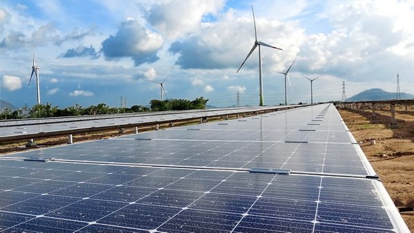 Ninh Thuận: 10.000 tỉ đồng cho tổ hợp dự án điện gió - mặt trời