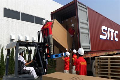 Logistics Việt Nam: Chỗ đứng nào trong chiến tranh thương mại?