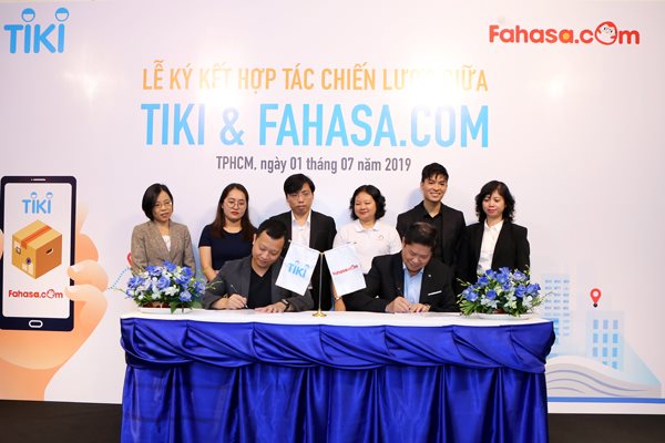 Tiki và Fahasa.com hợp tác thúc đẩy ngành sách