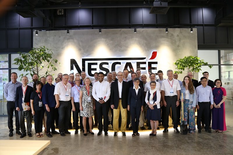 Bộ trưởng Thụy Sĩ thăm nhà máy Nestlé Việt Nam
