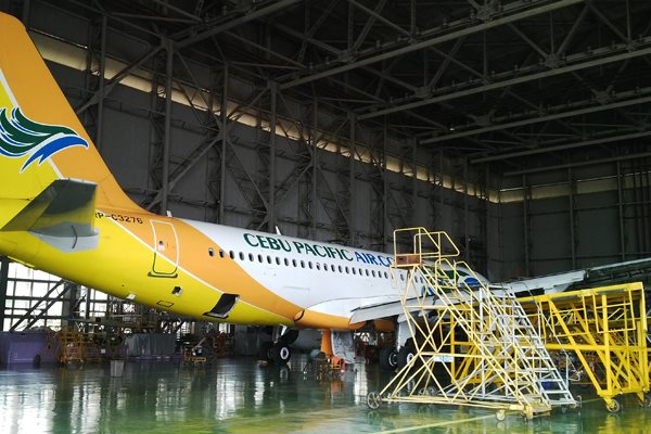 Việt Nam và Singapore thành lập liên doanh bảo dưỡng sửa chữa máy bay