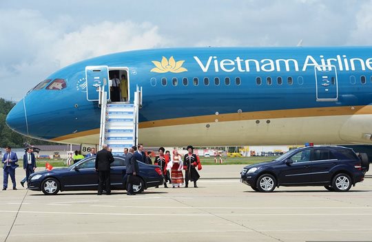 Bay chuyên cơ - chuyên khoang: Cần sửa quy định cho phù hợp