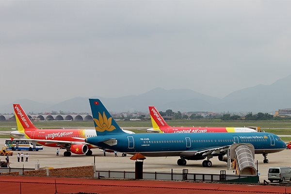 Loạn thông tin về ngừng hay không ngừng bay Việt Nam - Đài Loan