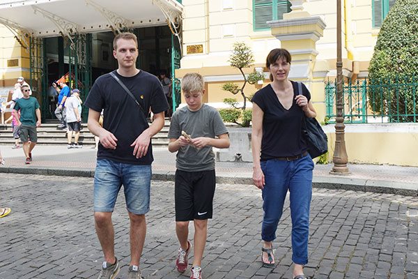 Ngưng miễn visa cho 8 nước châu Âu để ngăn Covid-19 lây lan