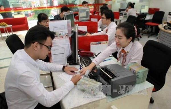 Covid-19 và Thông tư 18, hai 'tảng đá' đè bẹp tín dụng tiêu dùng