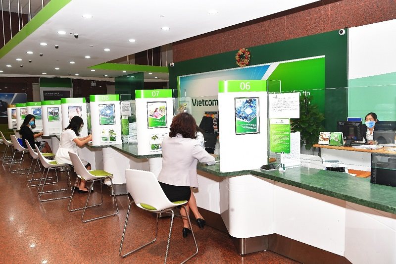 Vietcombank giảm đồng loạt lãi suất tiền vay đợt 2 cho khách bị ảnh hưởng bởi Covid-19
