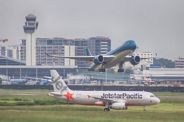 Bay liên danh - bước chuyển dần Jetstar Pacific về Vietnam Airlines