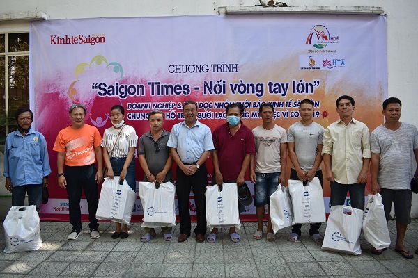 Saigon Times – Nối vòng tay lớn đến với những số phận ‘bên lề’ du lịch tại Huế