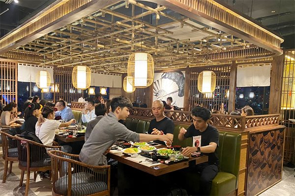 Phan Thành đầu tư hơn 100 tỉ đồng mở chuỗi nhà hàng Nhật Bản