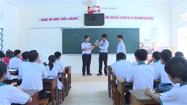 Người thầy truyền lửa sáng tạo ở vùng quê Hậu Giang