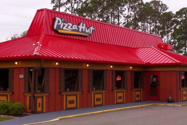 Tập đoàn điều hành chuỗi Pizza Hut xin phá sản