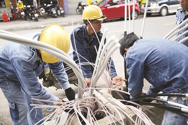 Thị trường bán lẻ điện cạnh tranh vẫn xa tít!