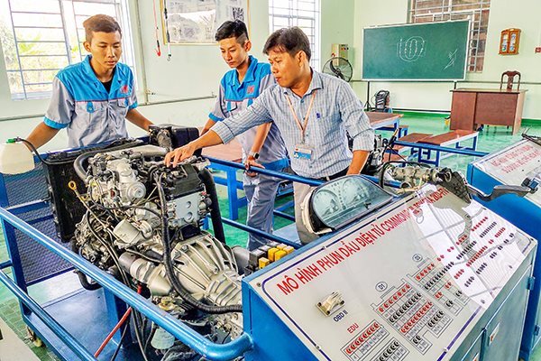 Đại học Nam Cần Thơ đẩy mạnh mô hình 'doanh nghiệp trong trường học'