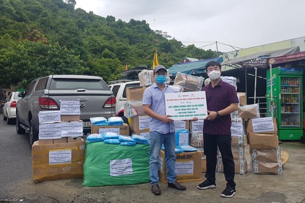 Aikya Pharma hỗ trợ vật tư y tế cho phóng viên tác nghiệp trong dịch