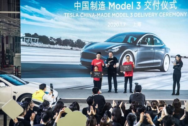 Vì sao Trung Quốc cắn răng chịu đựng ‘nỗi đau Tesla'?